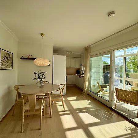 Apartment With Sunny Balcony Kristiansand